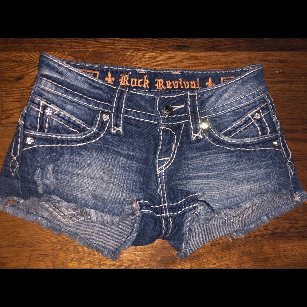 Rock Revival Scarlett Shorts size 22